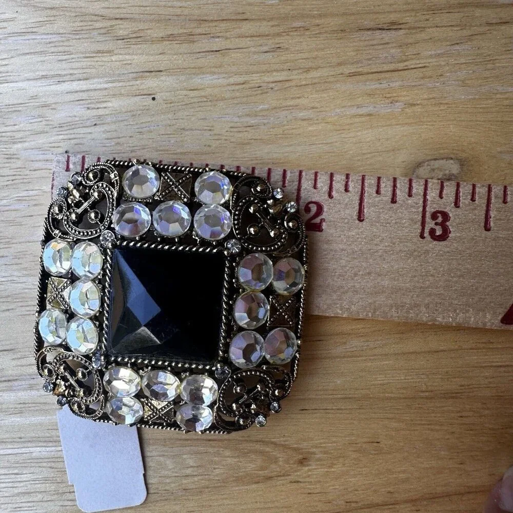 VTG Brooch Pin‎ 2 Inch Black Glass Cab Clear Rhinestones Gold Tone Filigree NWT